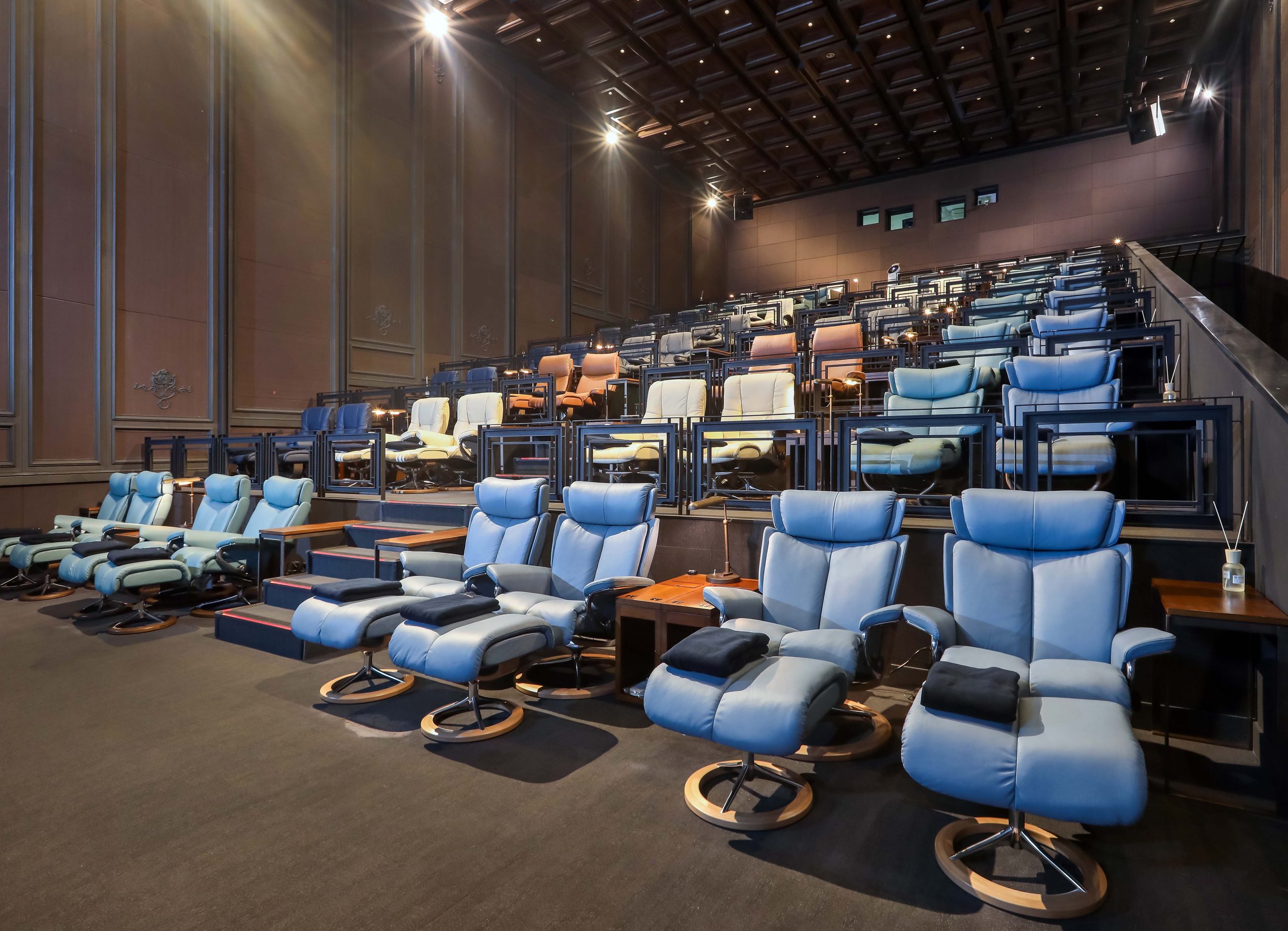 Stressless cinema shop