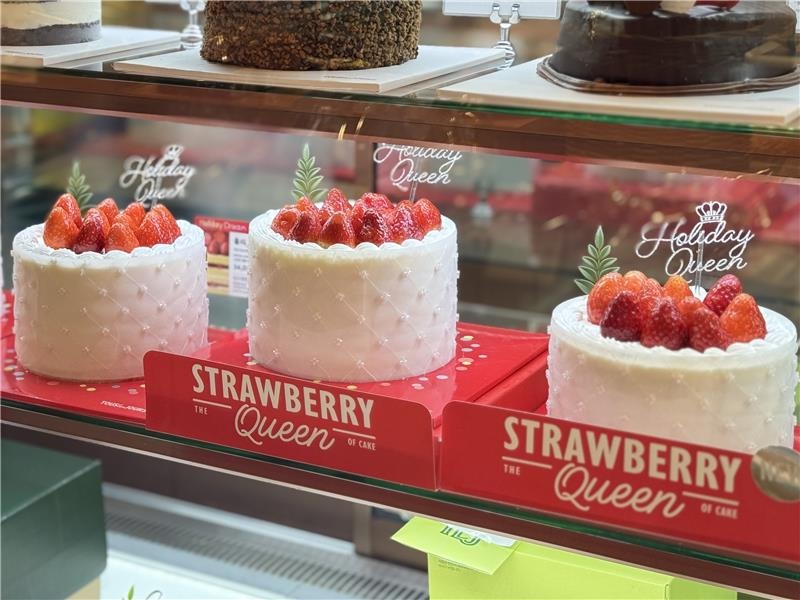 뚜레쥬르의 시그니처 케이크 '스트로베리 퀸' 홀리데이 버전  